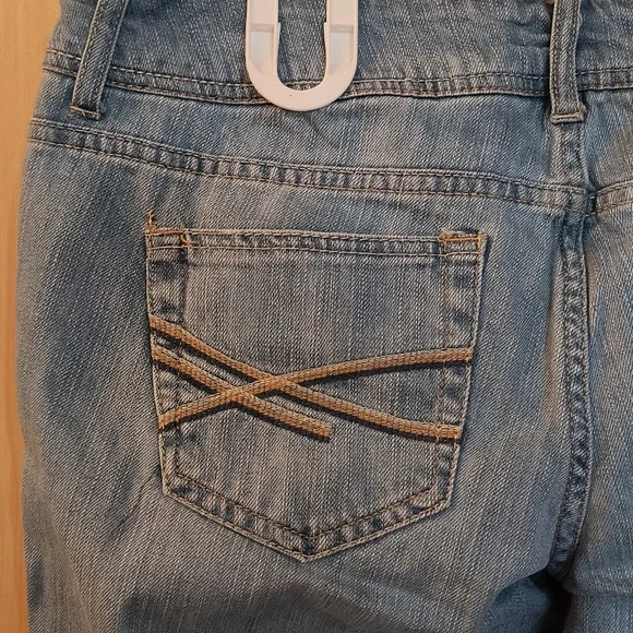 Jean Capris - Picture 2 of 2